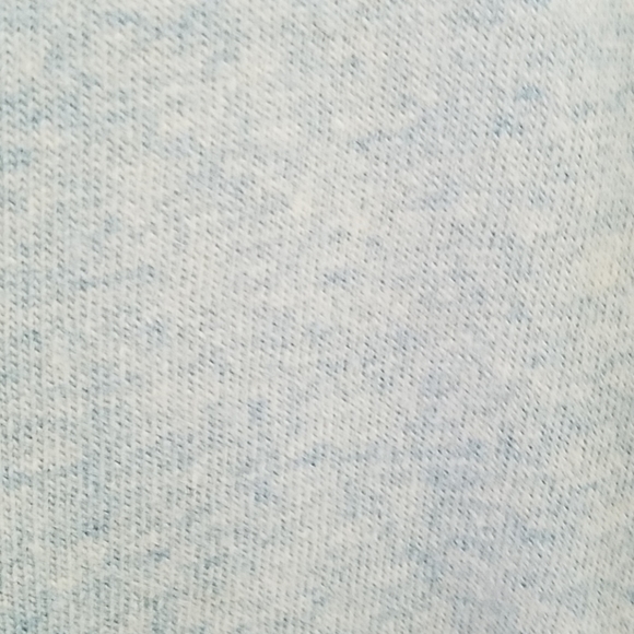 Spring Merino wool and viscos blend sweater. - Picture 3 of 3